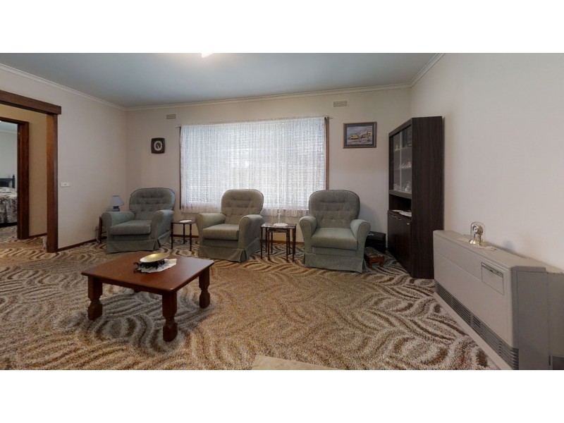 1 Waugh Street, Kangaroo Flat VIC 3555