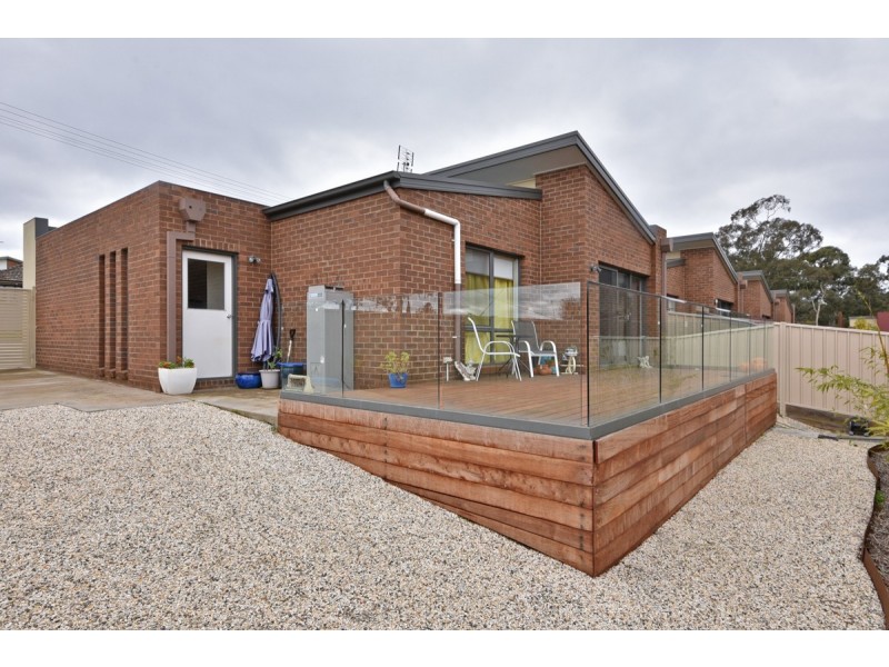 22 Lansell Street, Kangaroo Flat VIC 3555