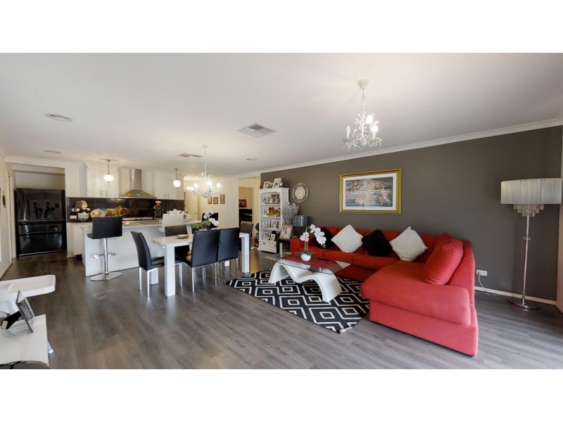 64 Tobin Crescent, Epsom VIC 3551