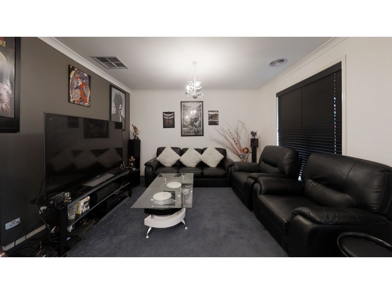 64 Tobin Crescent, Epsom VIC 3551