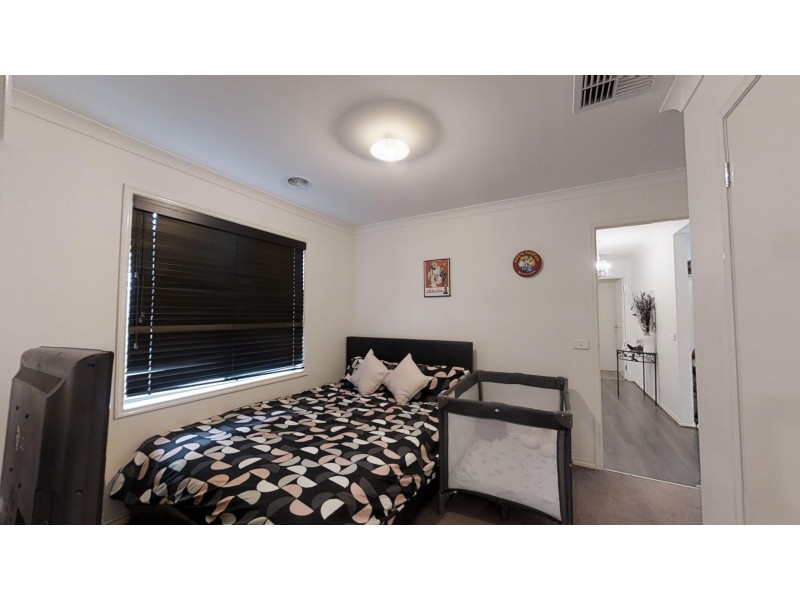 64 Tobin Crescent, Epsom VIC 3551