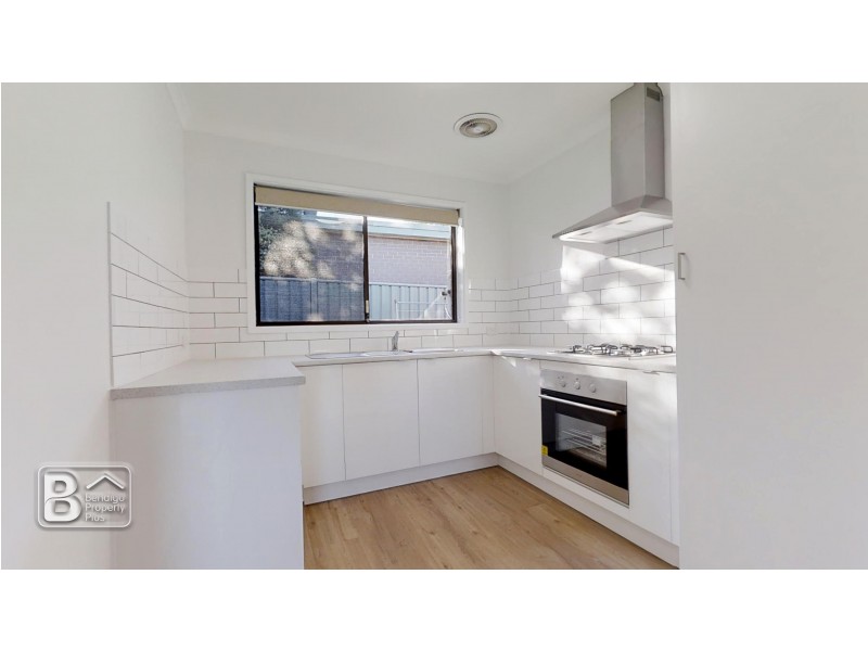 2/28 Yallambee Drive, Kennington VIC 3550