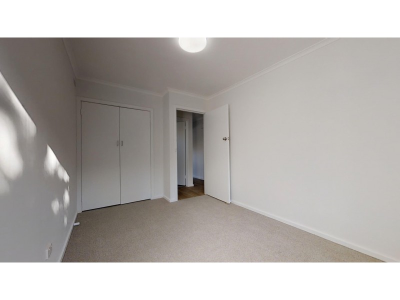 2/28 Yallambee Drive, Kennington VIC 3550