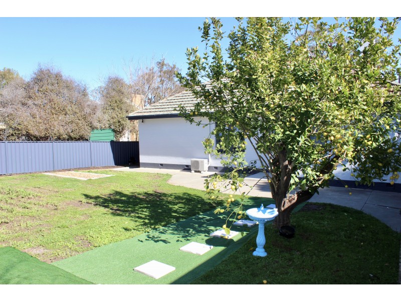 315 High Street, Kangaroo Flat VIC 3555