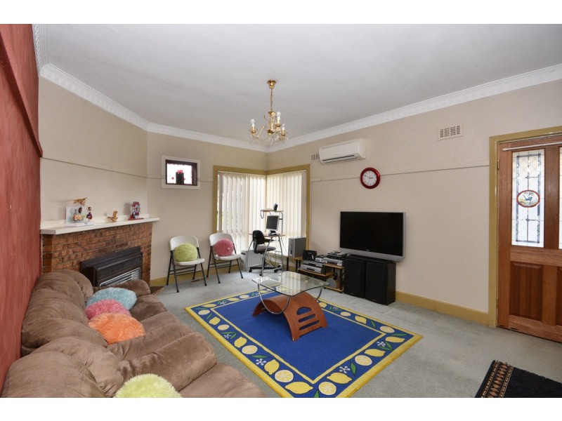 13 Guthrie Street, Kangaroo Flat VIC 3555