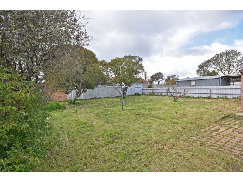 13 Guthrie Street, Kangaroo Flat VIC 3555