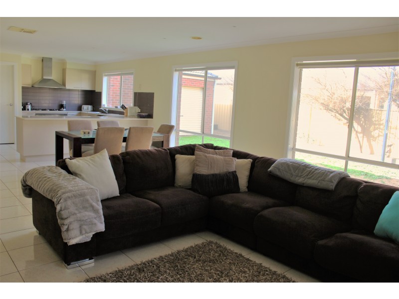 14 Lindsay Court, Strathfieldsaye VIC 3551