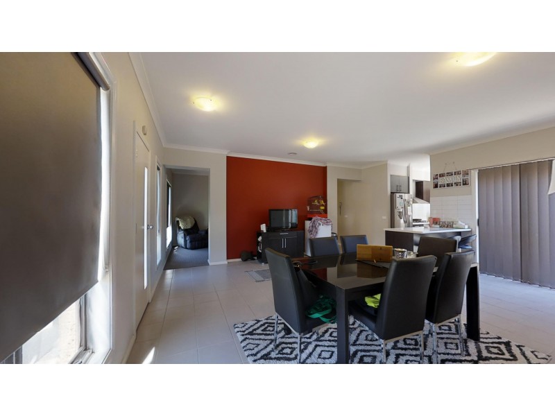 9 Triplett Avenue, Ascot VIC 3364