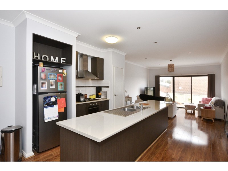 22 Lansell Street, Kangaroo Flat VIC 3555