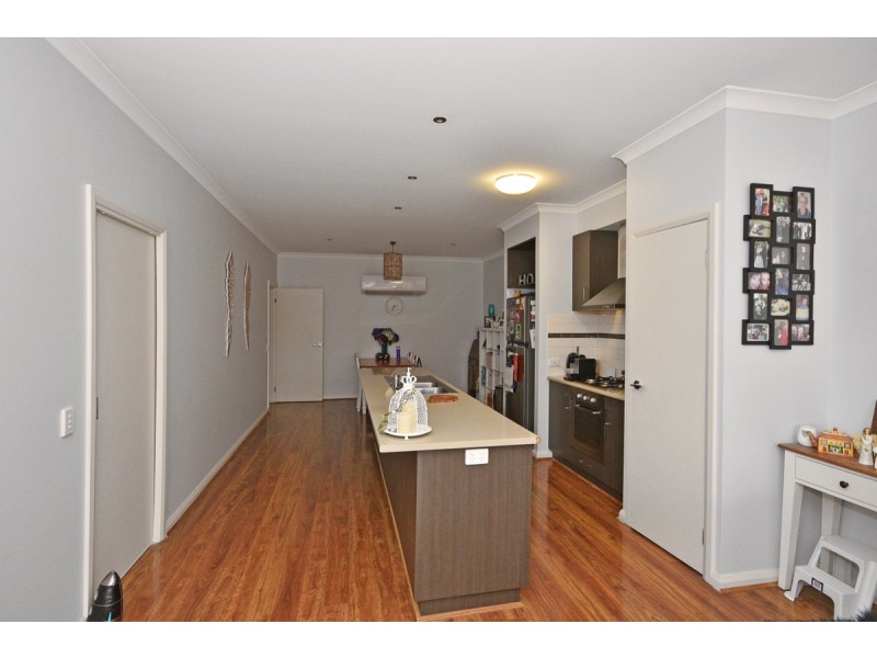 22 Lansell Street, Kangaroo Flat VIC 3555