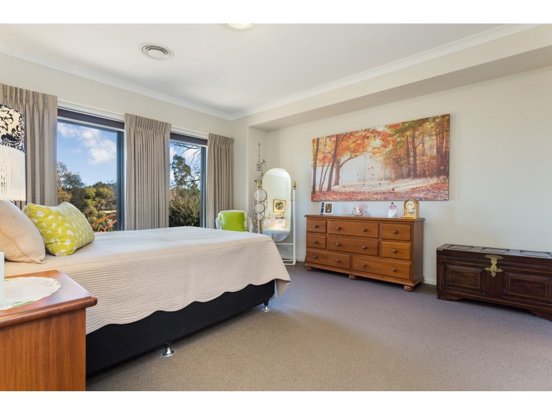 24 Buckley Street, Harcourt VIC 3453