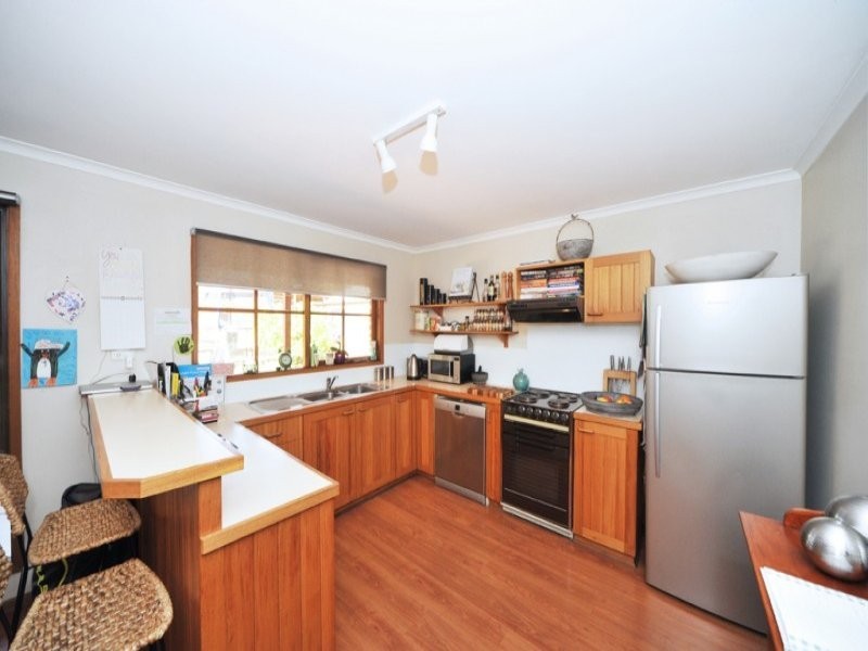 22 Deakin Drive, Flora Hill VIC 3550