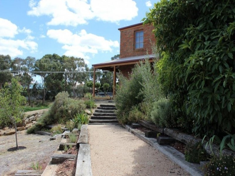 22 Deakin Drive, Flora Hill VIC 3550