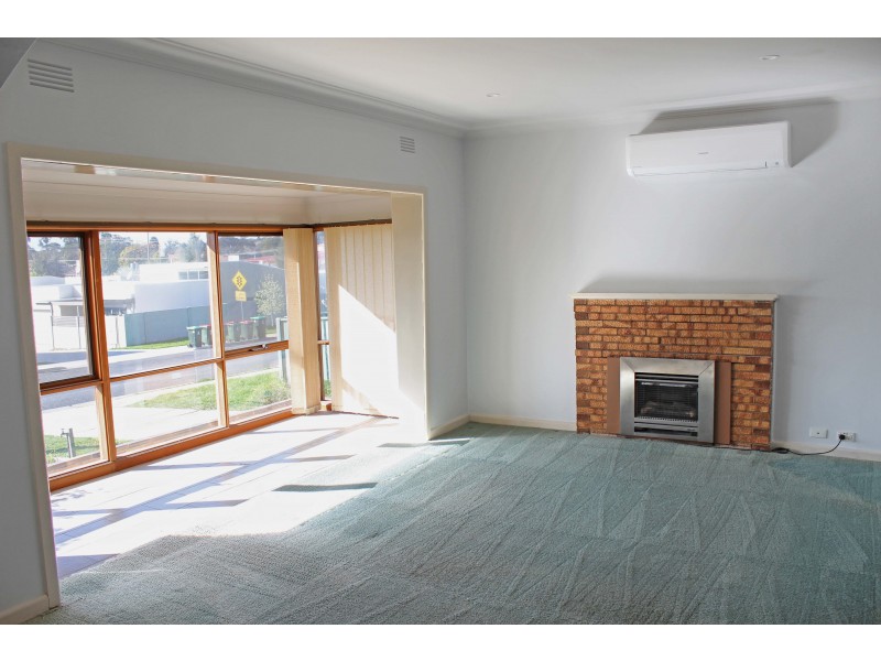 1 Pilcher Street, Strathdale VIC 3550