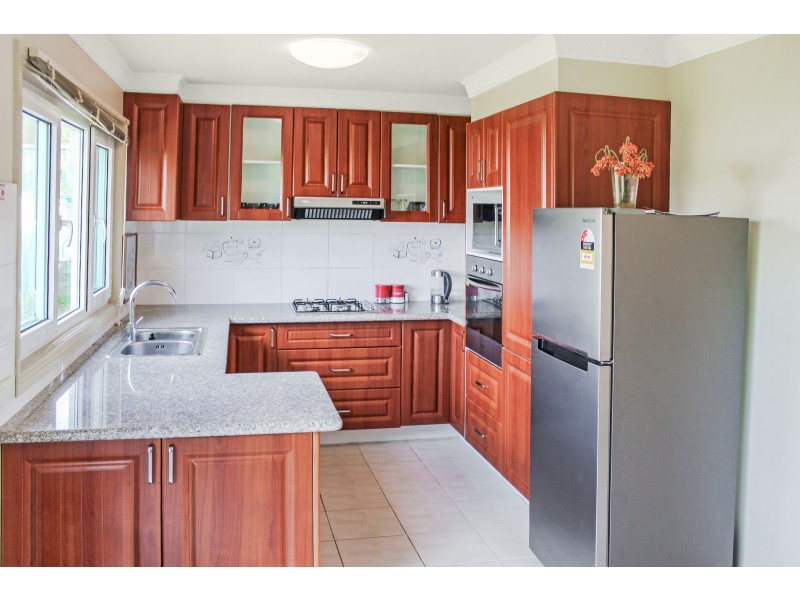 6/16a Emmett Street, Golden Square VIC 3555