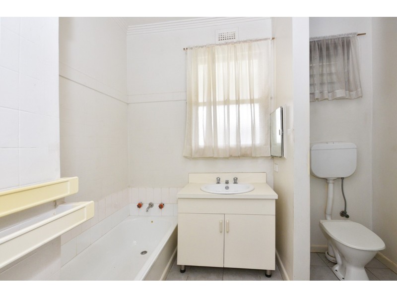 462 High Street, Golden Square VIC 3555