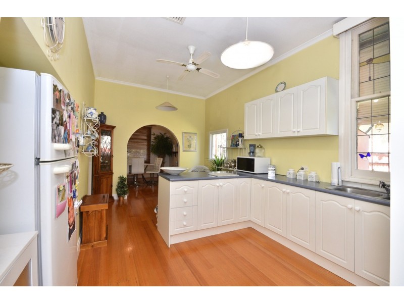 17 Frederick Street, North Bendigo VIC 3550