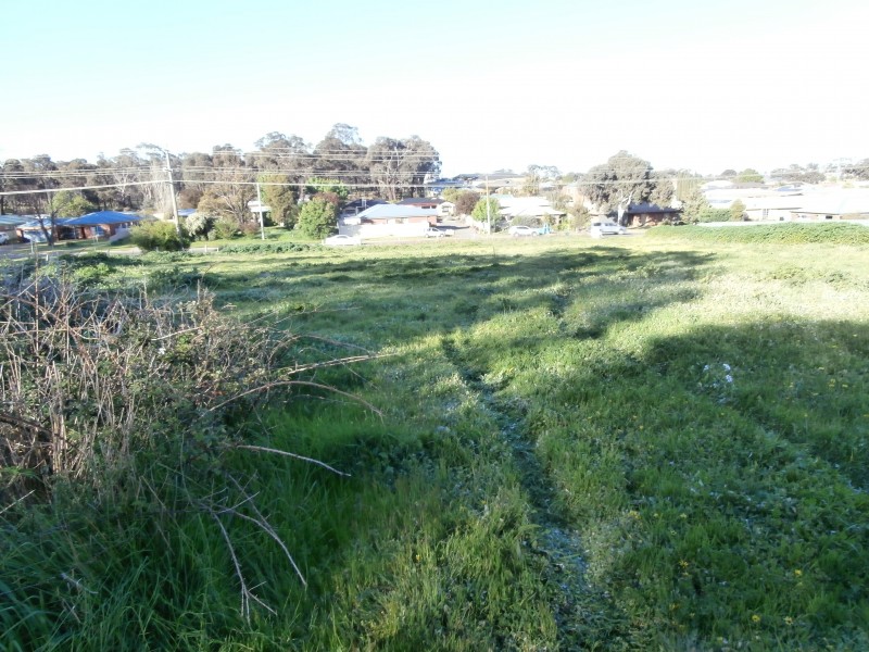 165-175  Olympic Parade, Kangaroo Flat VIC 3555