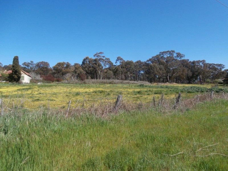 165-175  Olympic Parade, Kangaroo Flat VIC 3555