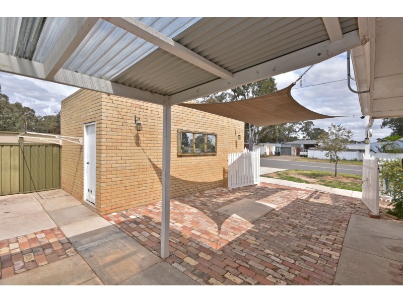 656 Midland Highway, Huntly VIC 3551