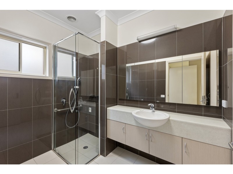 2/41-47 Victoria Street, Ironbark VIC 3550