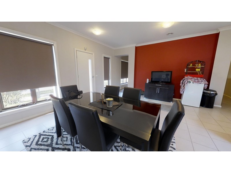 9 Triplett Avenue, Ascot VIC 3364