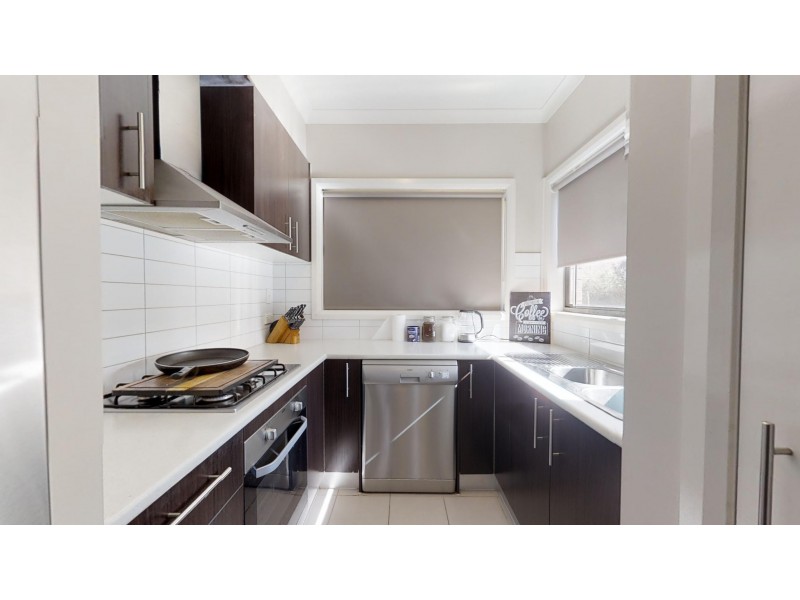 9 Triplett Avenue, Ascot VIC 3364