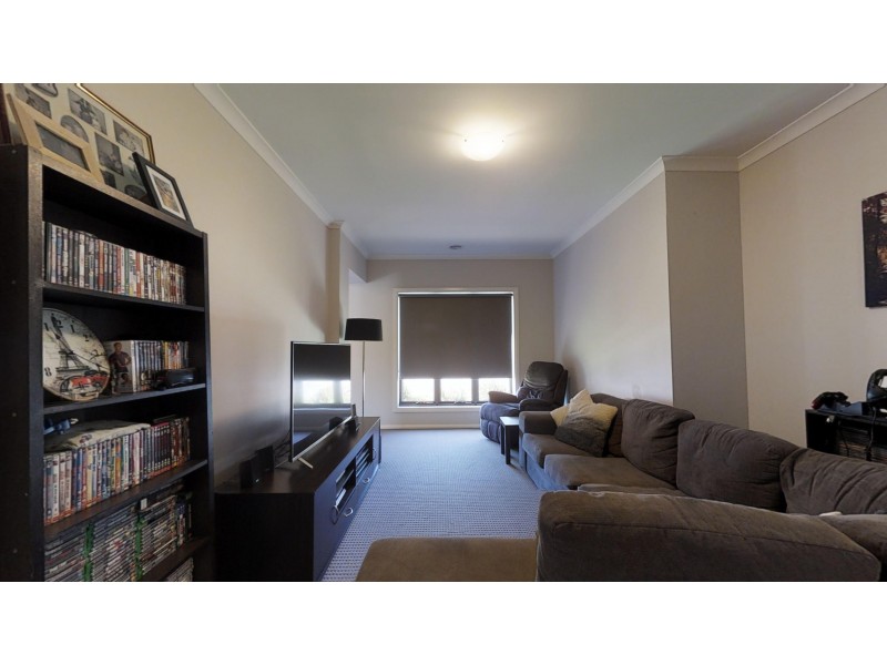 9 Triplett Avenue, Ascot VIC 3364