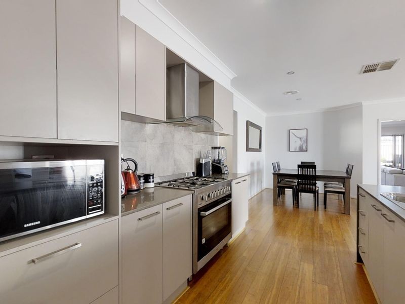 15 Marylebone Circuit, Strathfieldsaye VIC 3551
