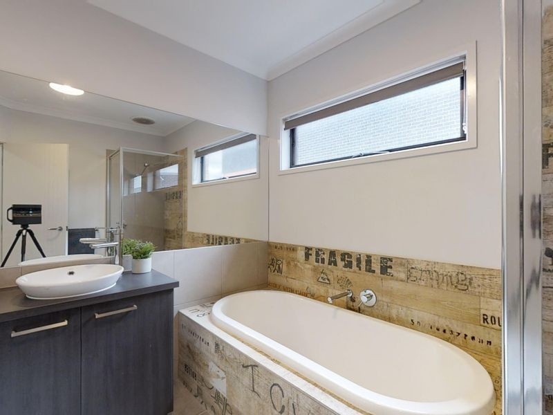15 Marylebone Circuit, Strathfieldsaye VIC 3551