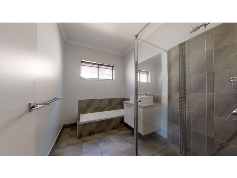 3/71 Allingham Street, Golden Square VIC 3555