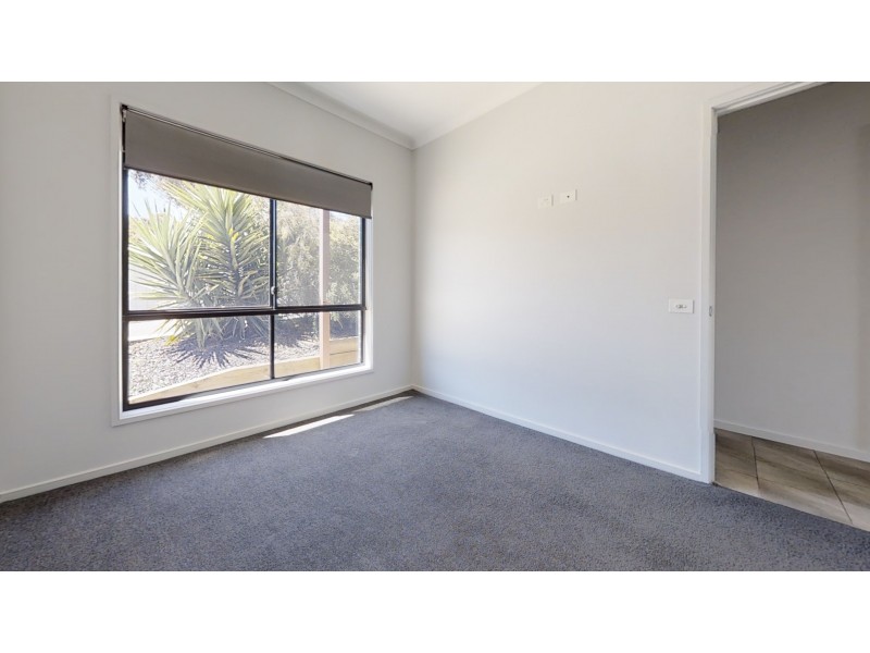 3/71 Allingham Street, Golden Square VIC 3555