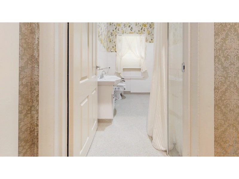 16 Quick Street, Ironbark VIC 3550