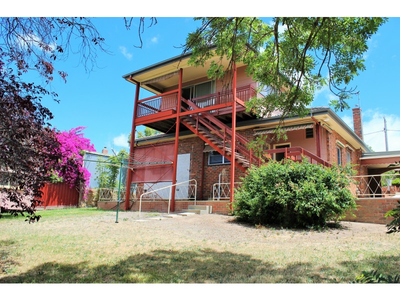 16 Quick Street, Ironbark VIC 3550