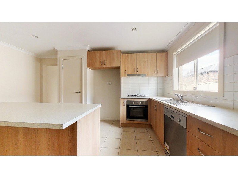 100 Bassett Drive, Strathfieldsaye VIC 3551