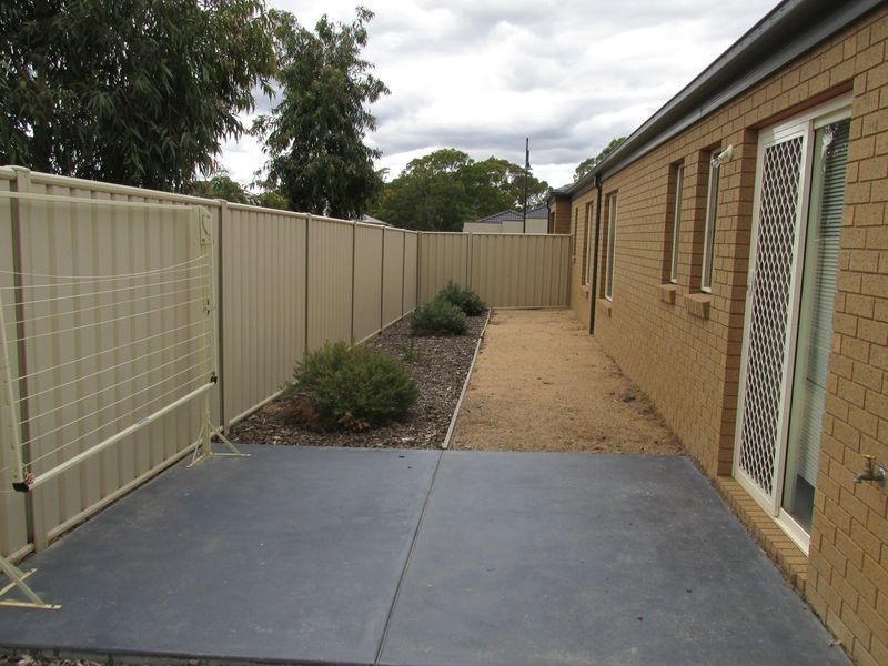 100 Bassett Drive, Strathfieldsaye VIC 3551