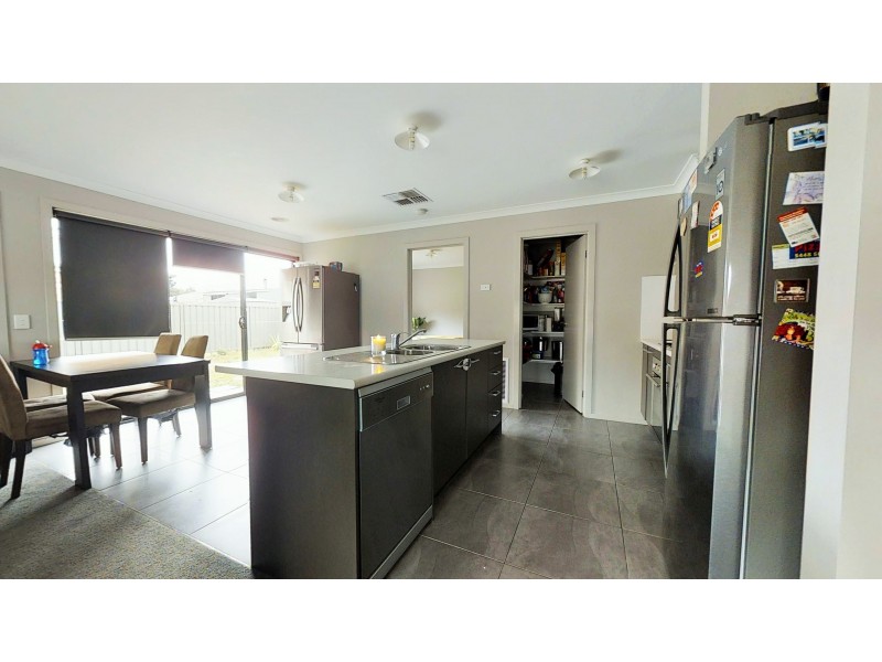 2 Yellowgum Drive, Epsom VIC 3551