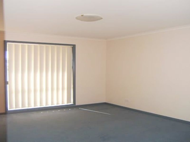 7 Emma Place, Quarry Hill VIC 3550