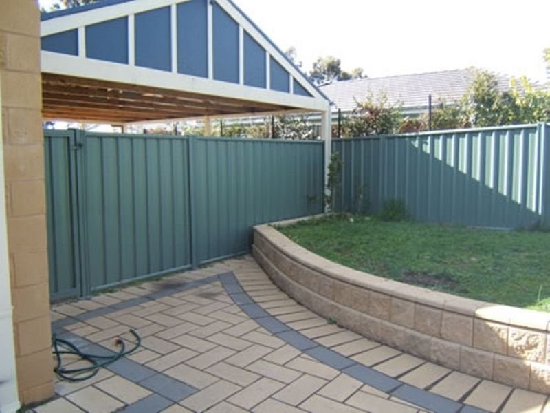 7 Emma Place, Quarry Hill VIC 3550