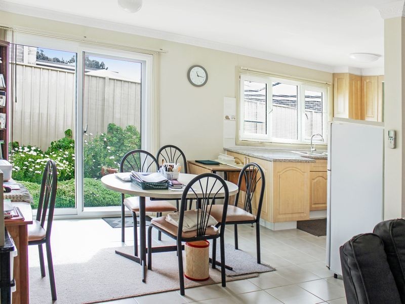 2/16 Emmett Street, Golden Square VIC 3555