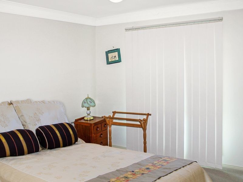 2/16 Emmett Street, Golden Square VIC 3555