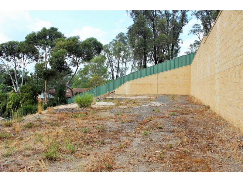 7 Hansa Court, Kangaroo Flat VIC 3555