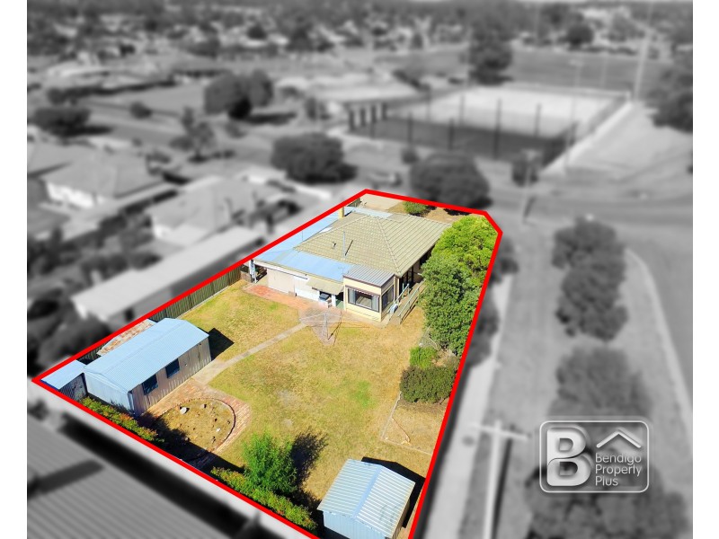 30 Neil Street, Kangaroo Flat VIC 3555