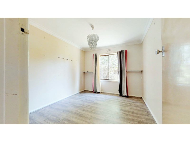 30 Neil Street, Kangaroo Flat VIC 3555