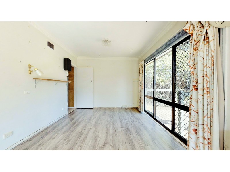 30 Neil Street, Kangaroo Flat VIC 3555