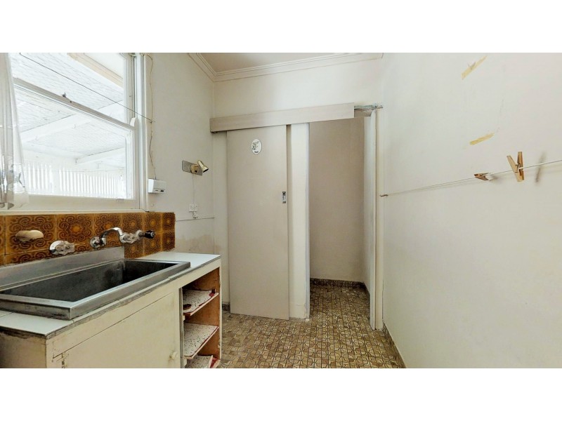 30 Neil Street, Kangaroo Flat VIC 3555