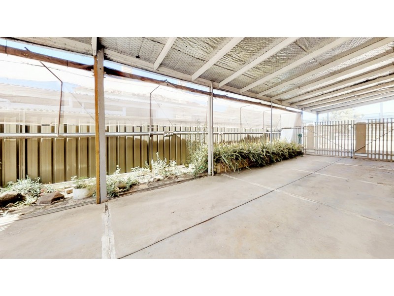 30 Neil Street, Kangaroo Flat VIC 3555