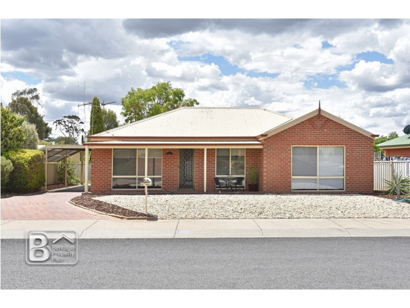 14 Pittaway Street, Kangaroo Flat VIC 3555