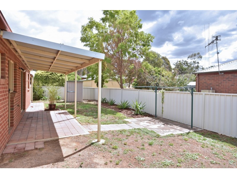14 Pittaway Street, Kangaroo Flat VIC 3555