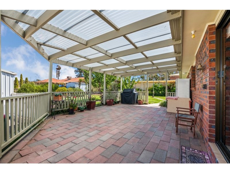 32 Akoonah Drive, Golden Square VIC 3555